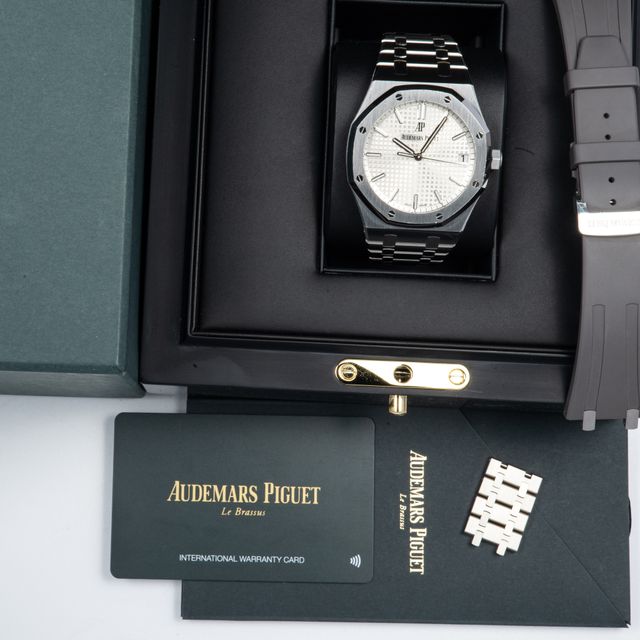 Audemars Piguet Royal Oak 15500ST.OO.1220ST.04 Image 6